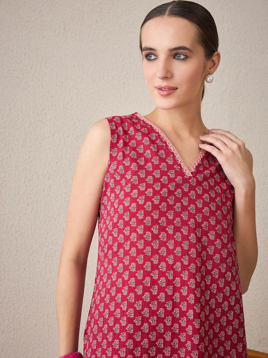 Dhiyona IE Floral Printed Pure Cotton Sleeveless V-Neck Straight Kurta With Trousers