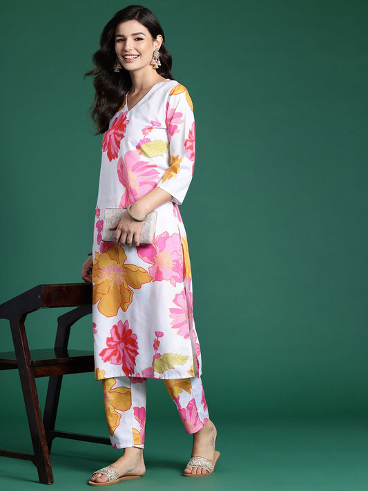 Dhiyona IE Floral Printed Kurta with Trousers