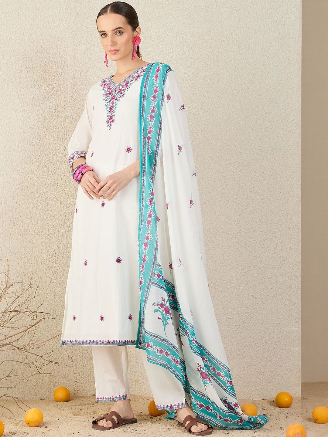 Floral Embroidered Thread Work Pure Cotton V-Neck Kurta With Trouser & Dupatta