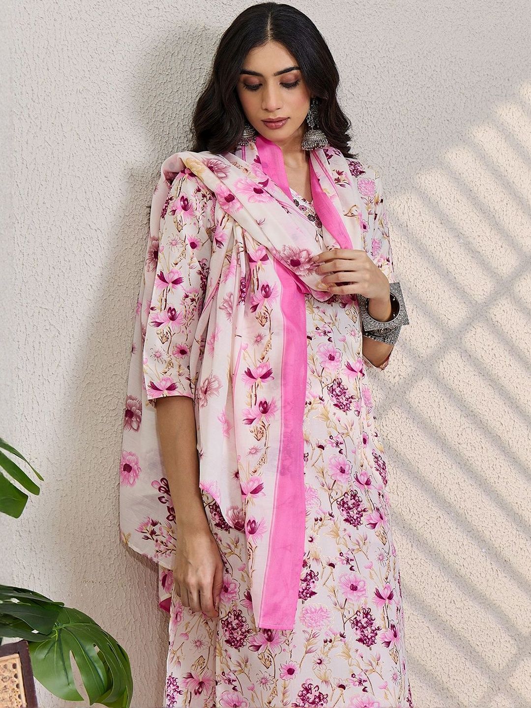 Women Floral Printed Thread Work Pure Cotton Kurta with Trousers & Dupatta
