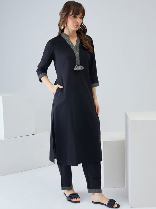 Women Printed Regular Thread Work Kurta with Trousers