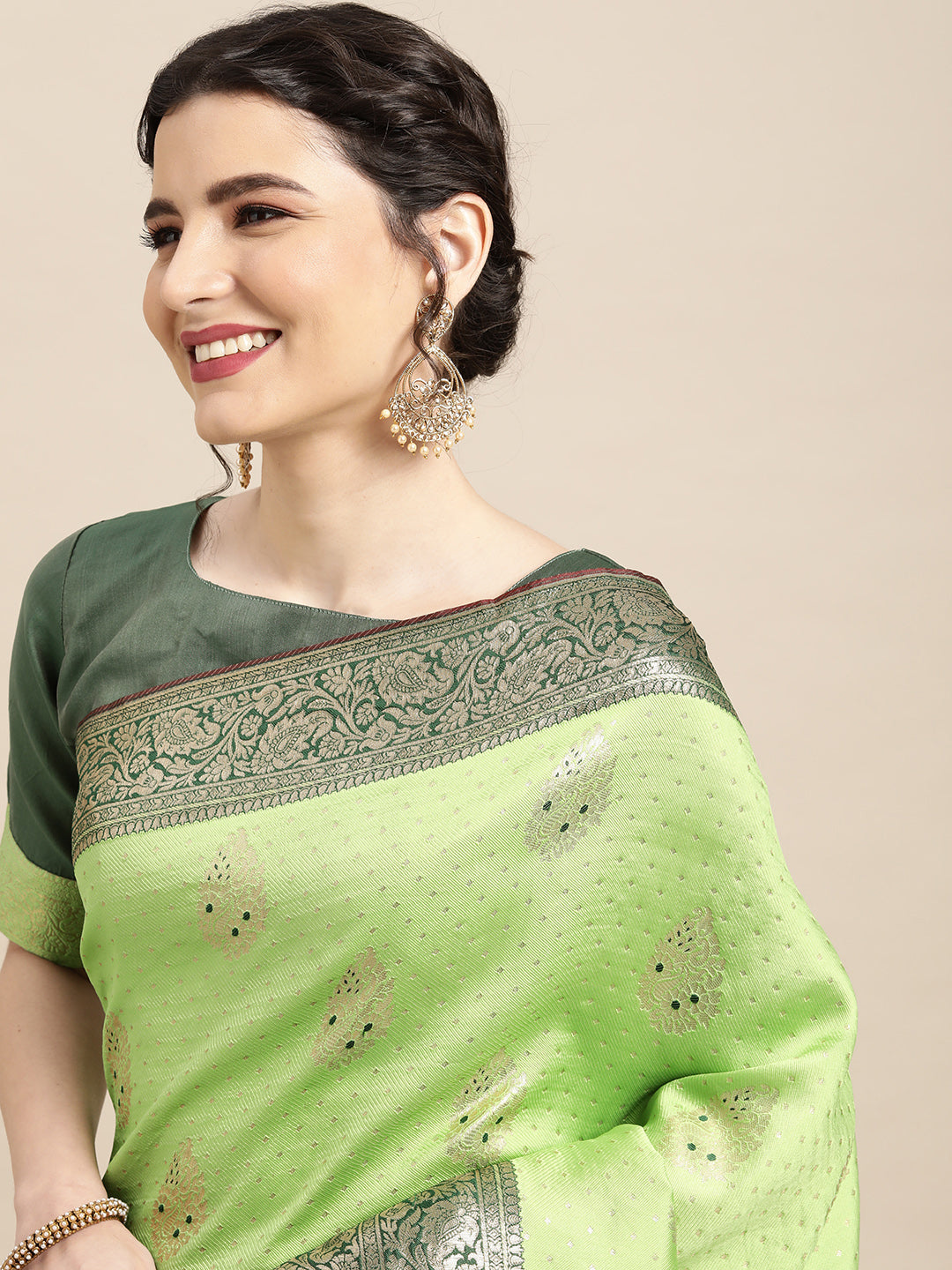 Women's Silk Blend Light Green Woven Design Woven saree With Blouse Piece