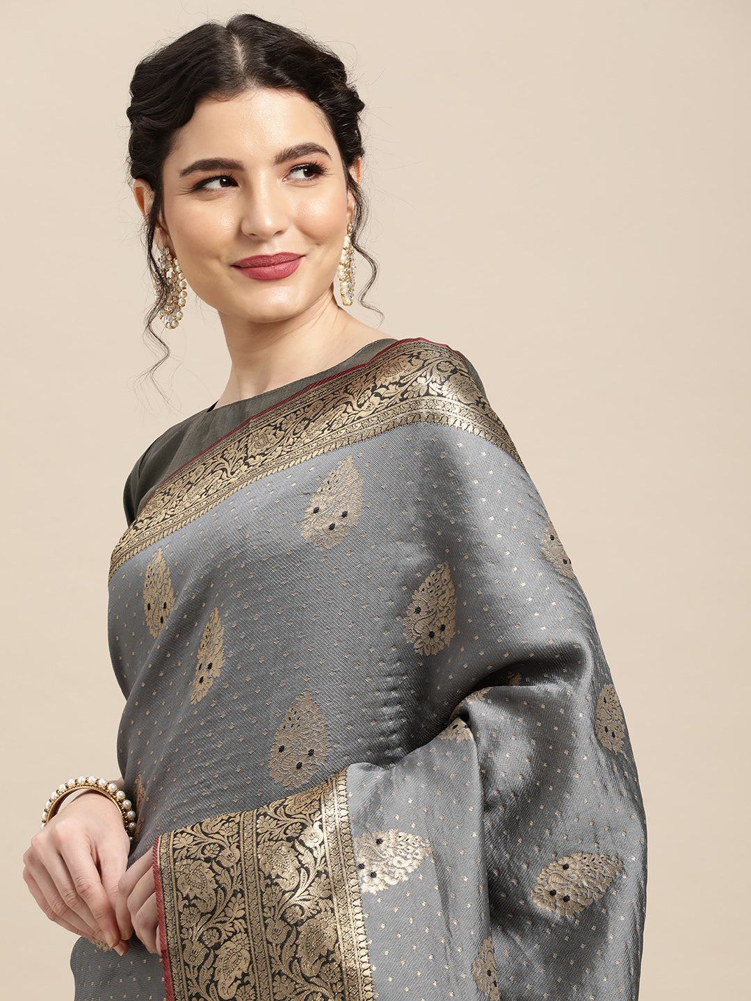 Women's Silk Blend Grey Woven Design Woven saree With Blouse Piece