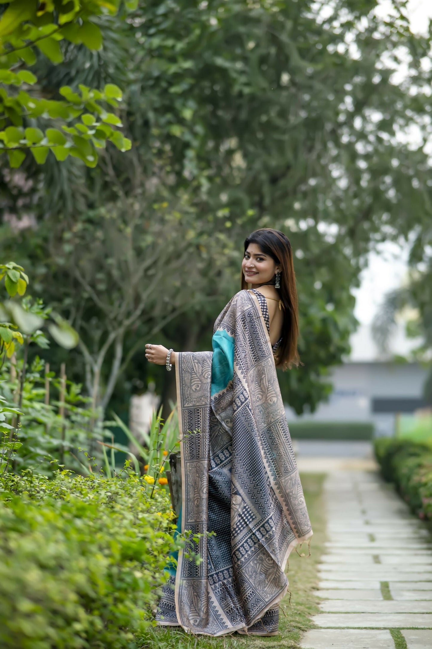Women Yogita Madhubani 3 Rama Saree With Unstiched Blouse