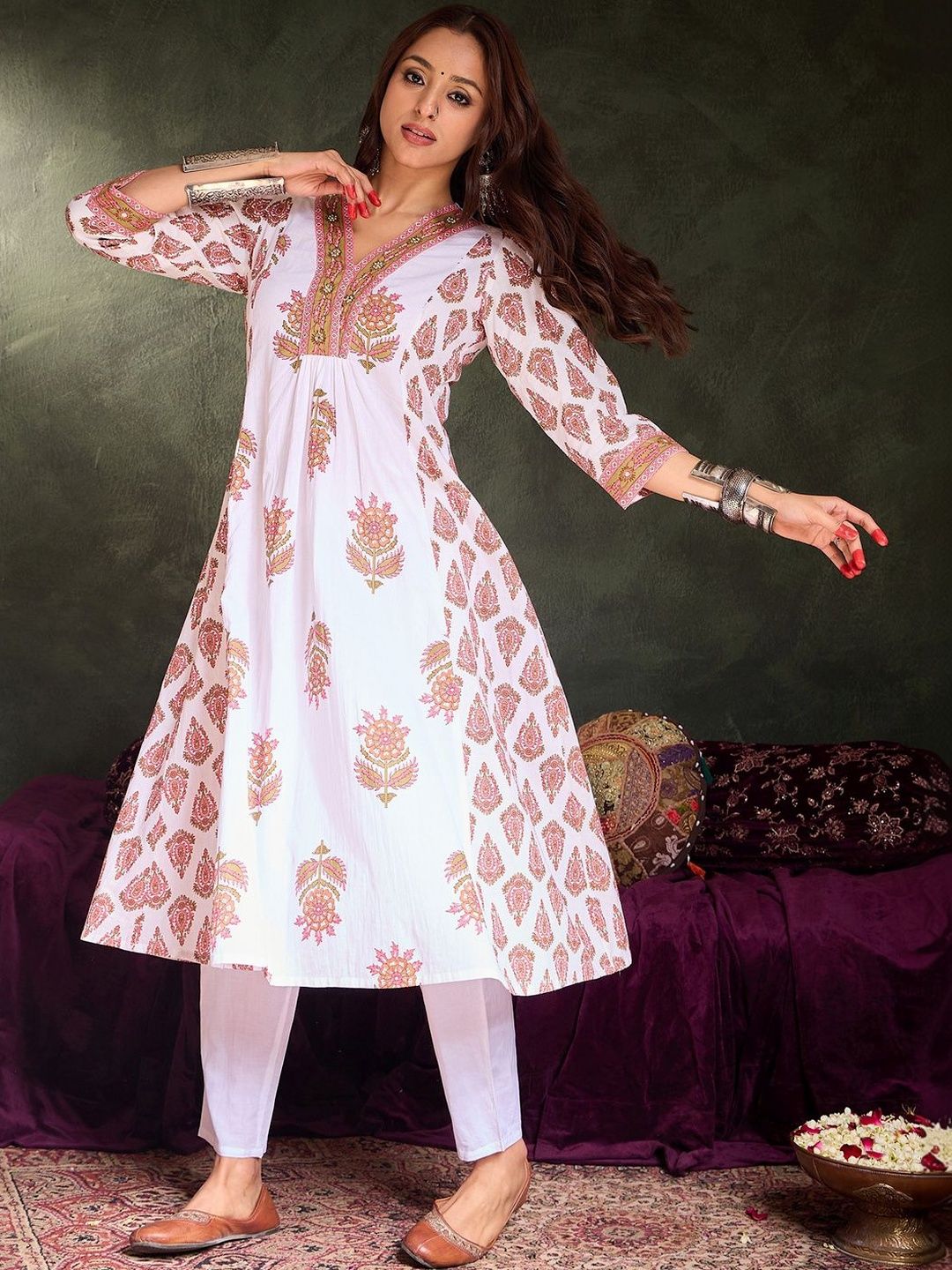 Women Ethnic Motifs Printed Empire Thread Work Pure Cotton Kurta with Trousers