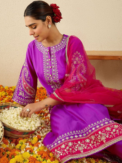 Floral Yoke Design Round Neck Thread Work Straight Kurta & Dupatta with Trousers