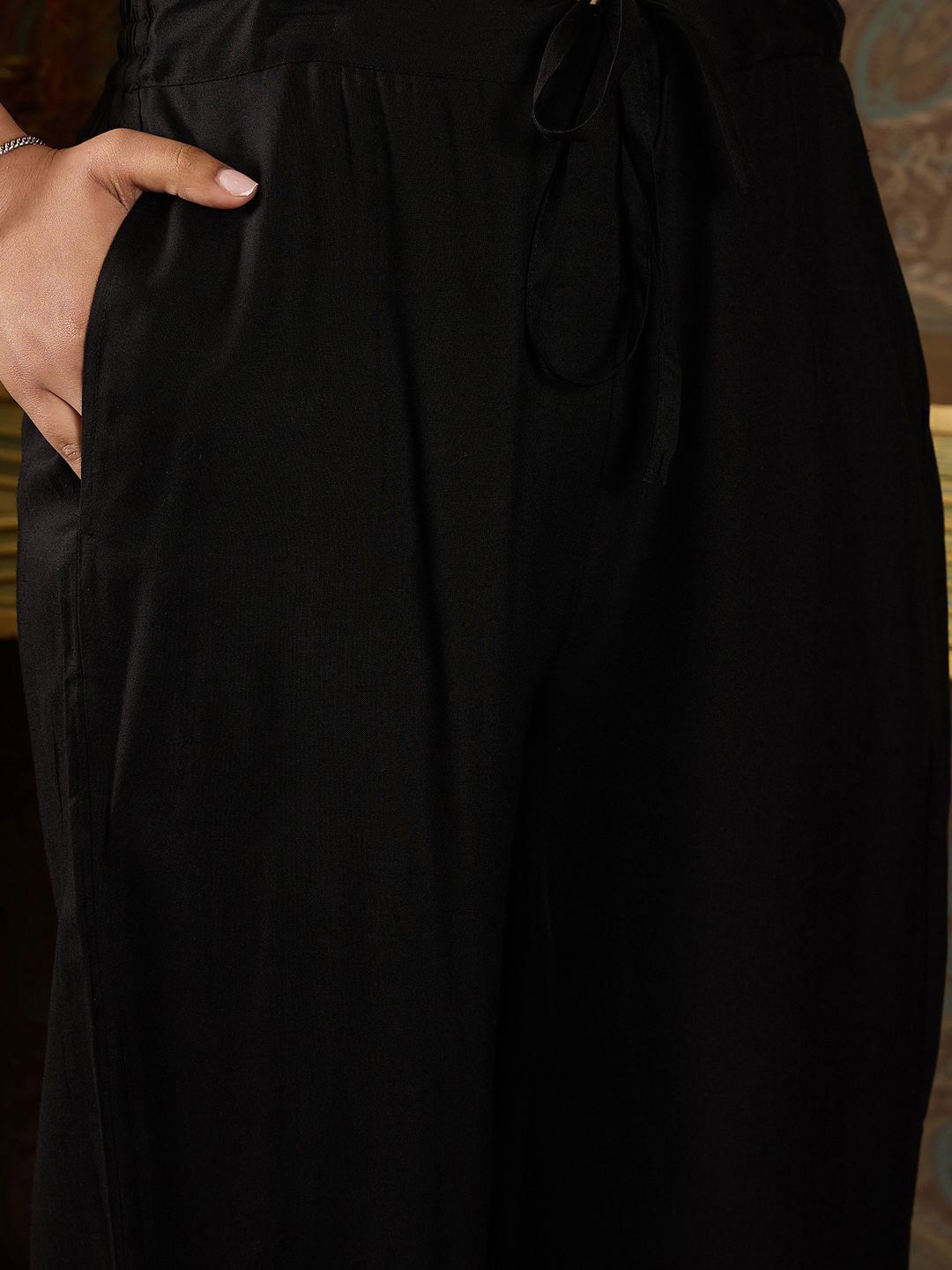 Ethnic Motifs Embroidered Thread Work Kurta with Trousers & Dupatta