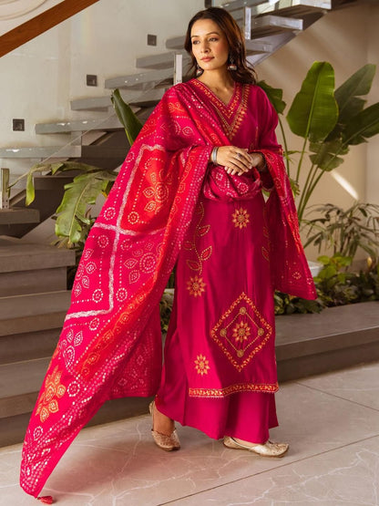 Women Bandhani Embroidered Kurta with Palazzos & Dupatta