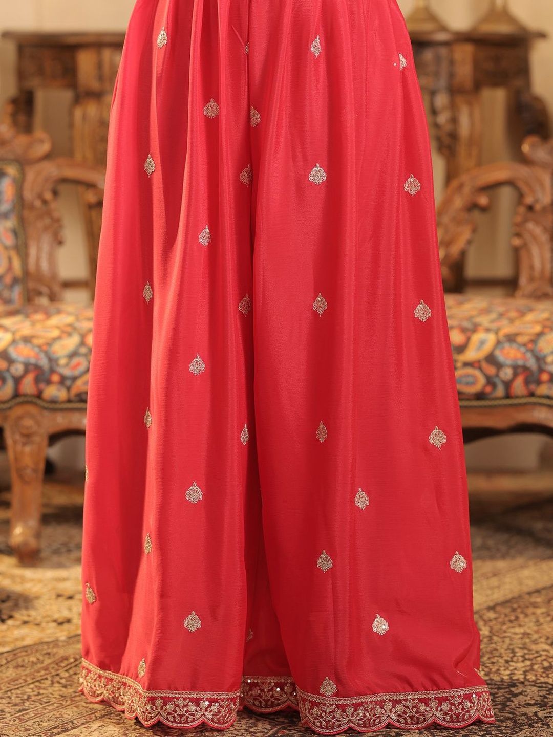 Ethnic Motifs Embroidered Straight Chinon Kurta & Palazzos With Dupatta