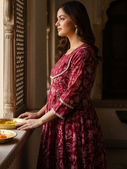 Floral Printed Panelled Pure Cotton Kurta With Trousers & Dupatta