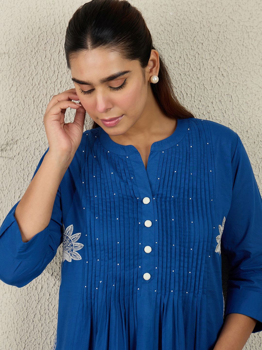 Women Ethnic Motifs Printed Cotton A-Line Kurta with Trousers