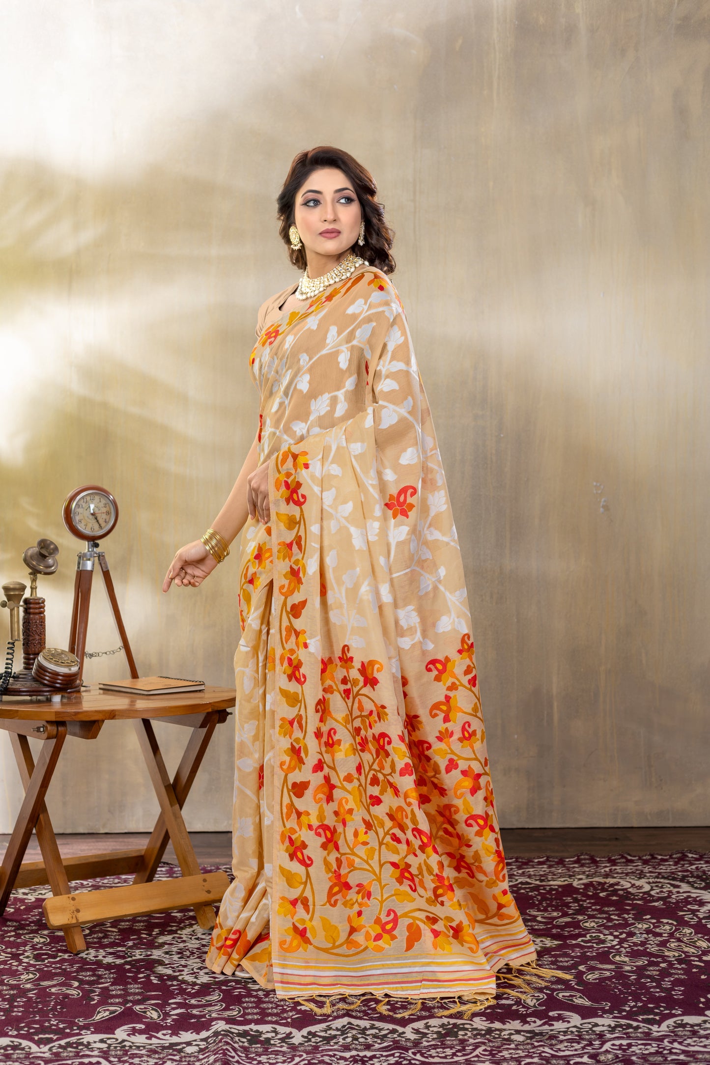 Dhiyona GR Women's Suhani Beige Cotton Jamdani Saree