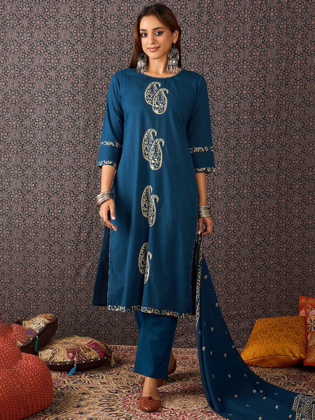 Printed Round Neck Thread Work Pure Cotton Straight Kurta With Trousers & Dupatta