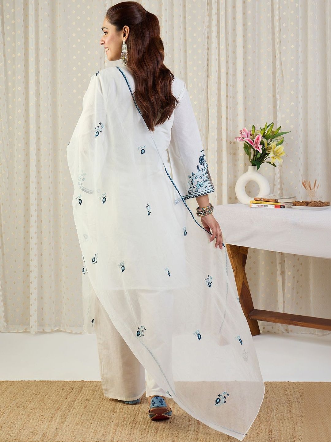 Women Ethnic Motifs Embroidered Thread Work Kurta with Palazzos & With Dupatta
