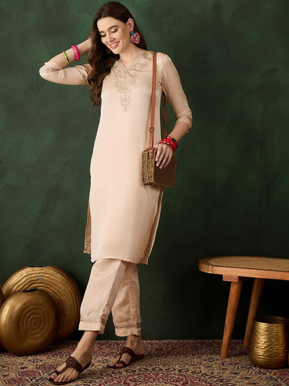 Dhiyona SN Women's Ethnic Motifs Designer & Jari Work Kurta With Trousers