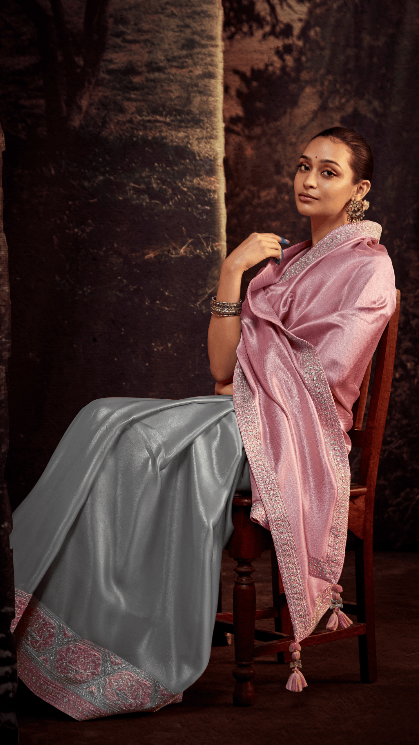 Dhiyona KM Women Twilight Elegance “ Pink & Gray Kanjivaram Silk Saree