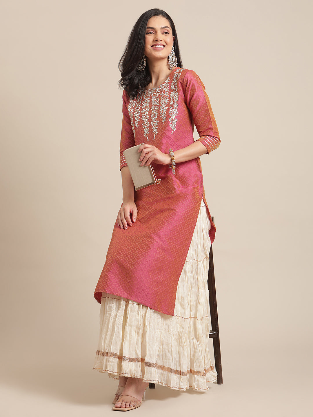 Dhiyona VR Women's Gota Patti Embroidered Dual Tone Dobby Kurta