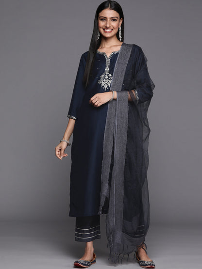 Dhiyona VR Women's Blue Embroidered Kurta With Contrast Bottom And Dupatta