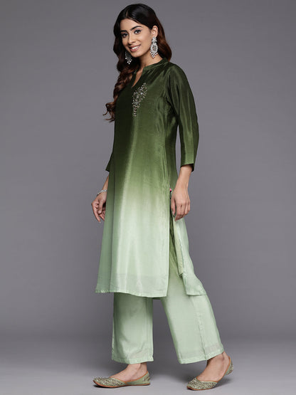 Dhiyona VR Women's Mandarin Collar Placement Embroidered Kurta Paired With Tonal Bottom