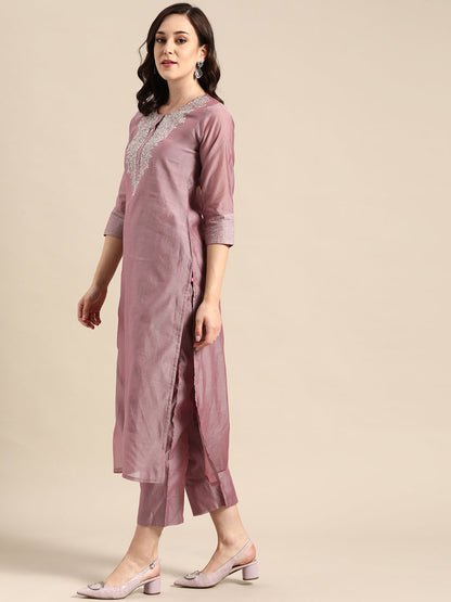 Dhiyona VR Women's Mauve Floral Embroidered Regular Chanderi Silk Kurta With Trousers & With Dupatta