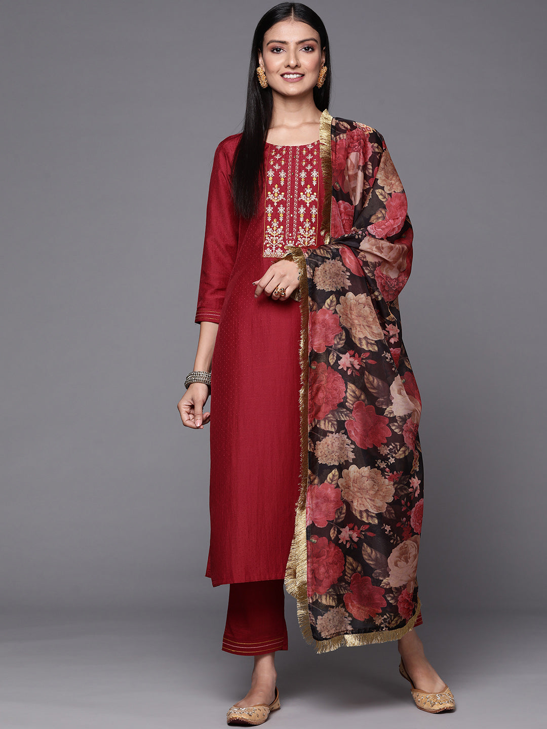 Dhiyona VR Women's Thread Embroidered Kurta Paired With Straight Pant And Digital Printed Dupatta