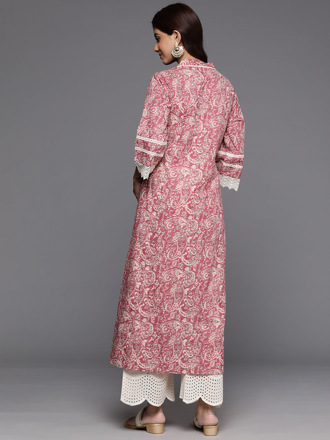Dhiyona VR Women's Peach Paisley Printed Lace Embellished A-Line Kurta