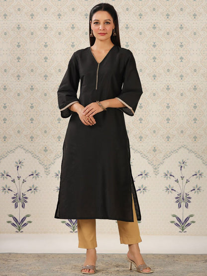 Dhiyona OD  V-Neck Flared Sleeves Straight Kurta