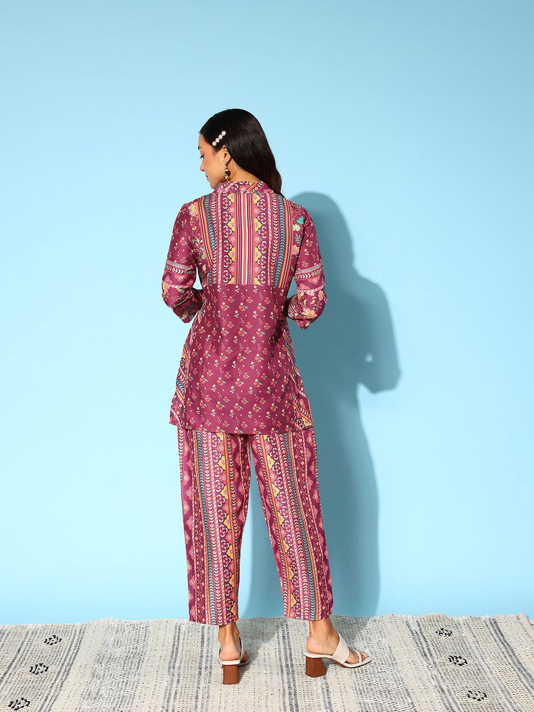 Dhiyona IE Women Floral Printed Co-Ords Set