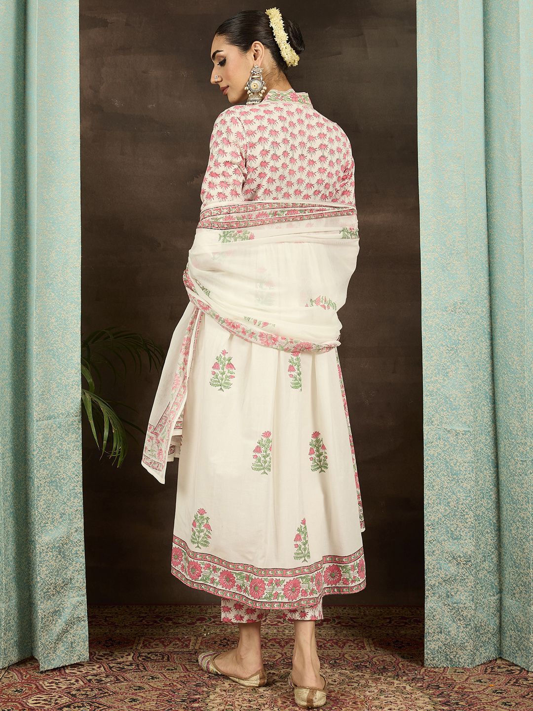 Dhiyona IE Women Floral Printed Empire Mirror Work Kurta with Trousers & With Dupatta