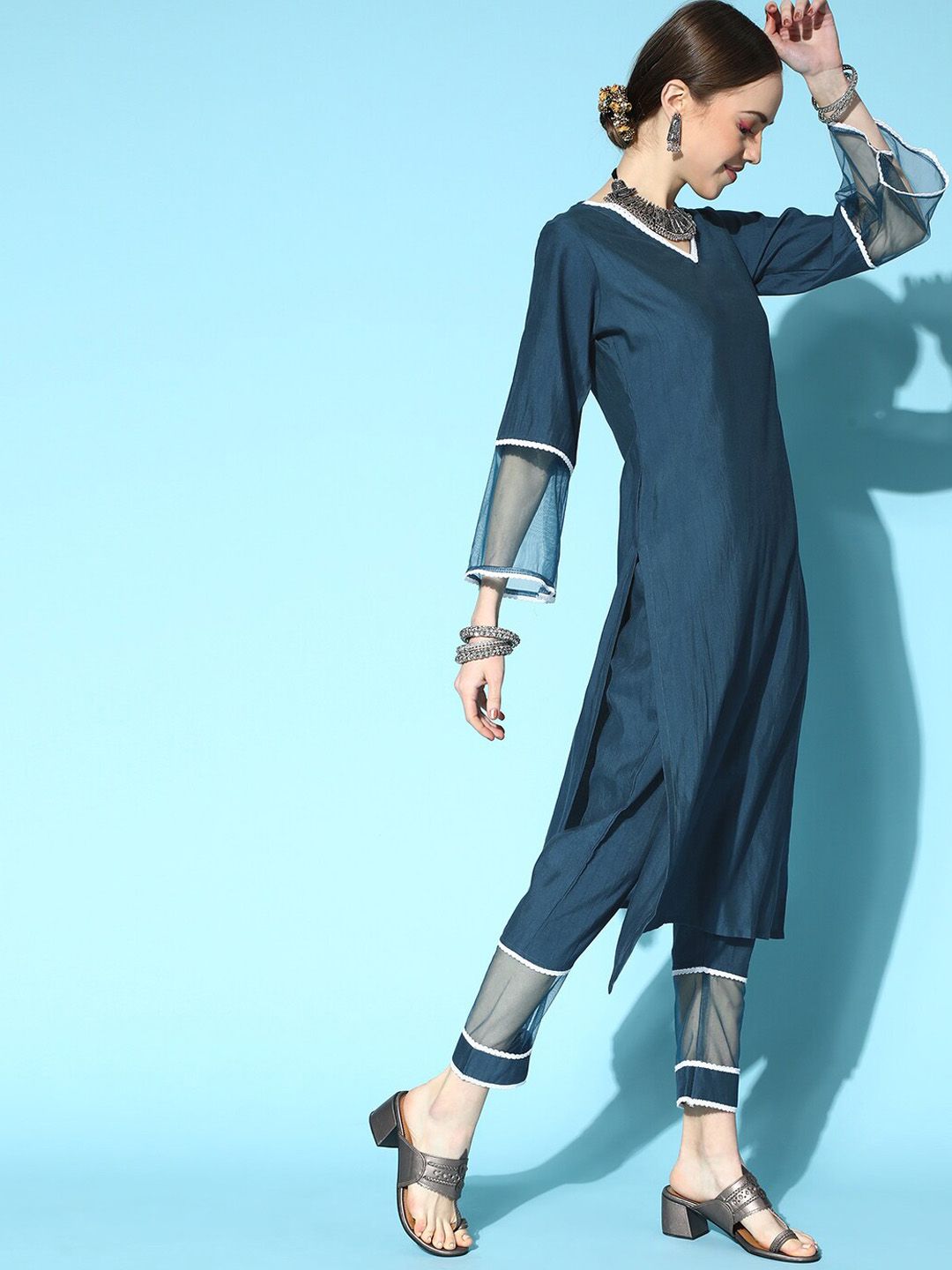 Dhiyona IE V-Neck Kurta with Trousers & Dupatta