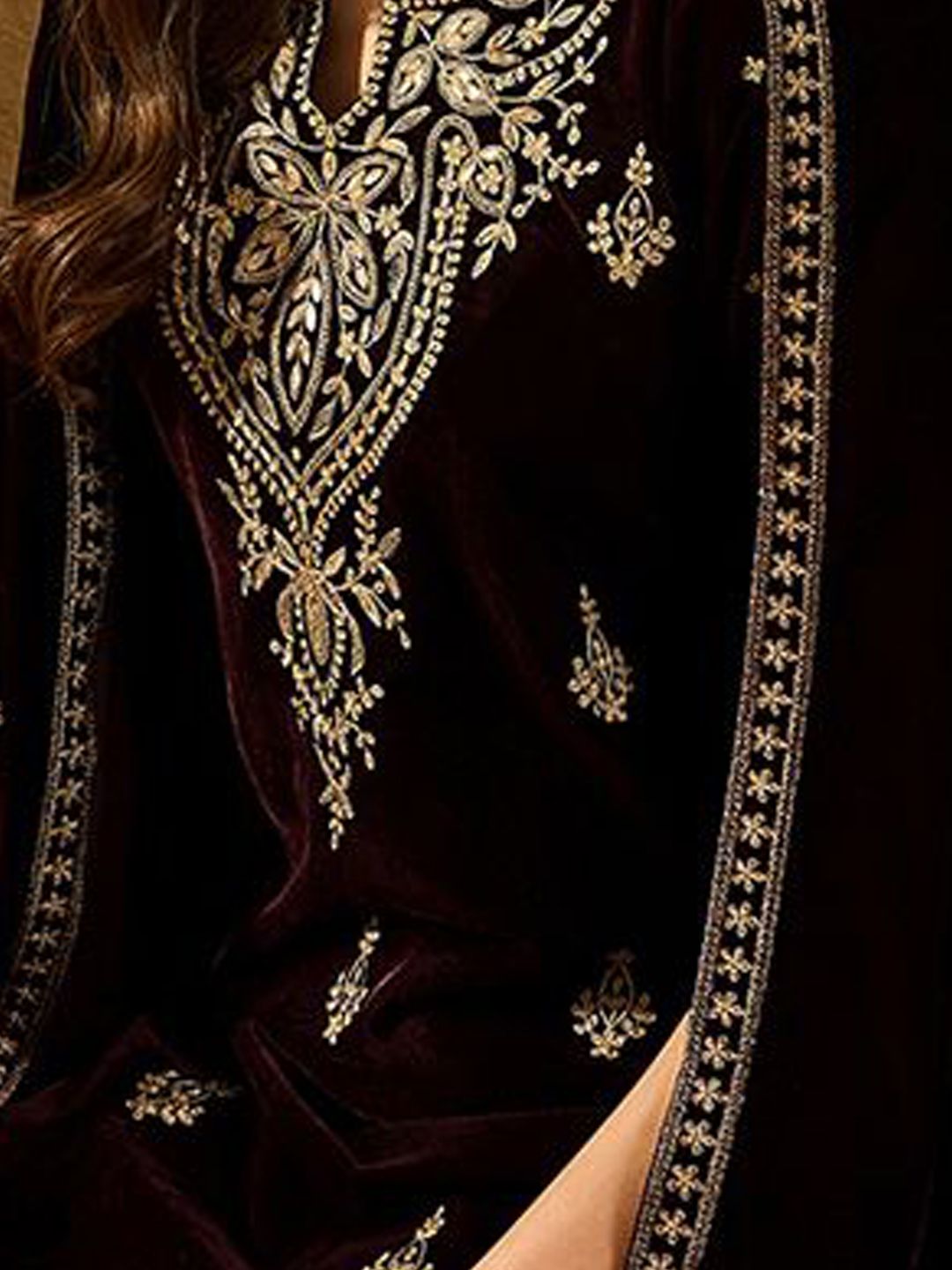 Dhiyona PD Women Floral Embroidered Velvet Straight Kurta & Trousers With Dupatta