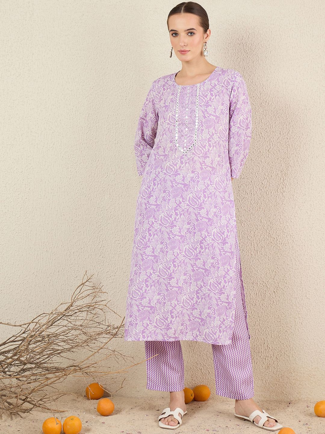 Women Floral Printed Kurta with Trousers & Dupatta