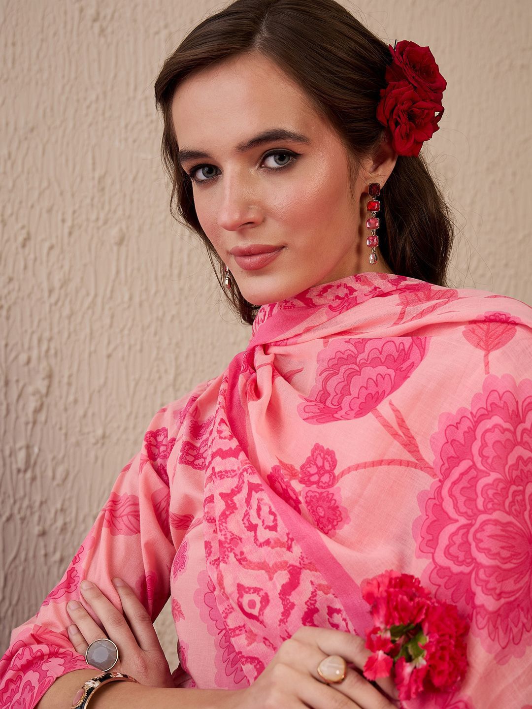 Dhiyona IE Women Floral Printed Regular Pure Cotton Kurta with Trousers & With Dupatta