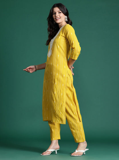 Dhiyona IE Ethnic Motifs Embroidered Thread Work Pure Cotton Kurta with Trousers