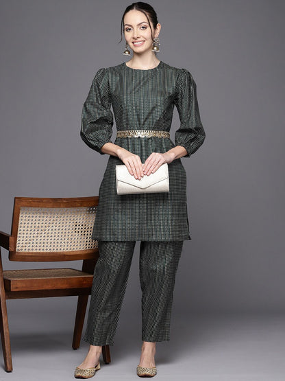 Dhiyona IE Green Abstract Printed Round Neck Straight Kurta with Trousers
