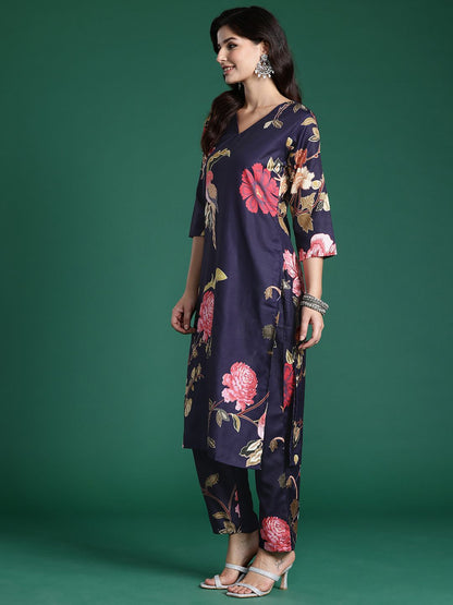 Women Floral Printed Kurta with Trousers