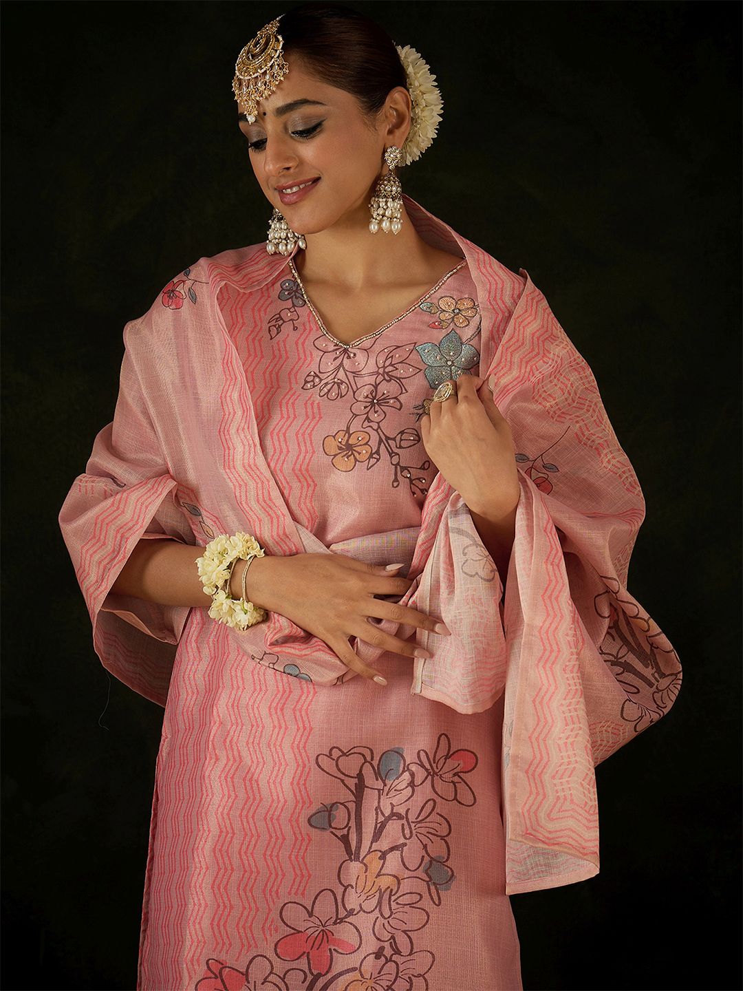 Dhiyona IE Floral Printed Round Neck Straight Kurta With Trousers & Dupatta