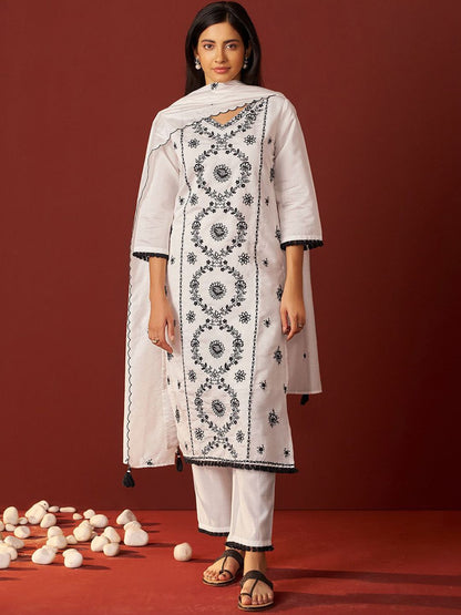 Ethnic Motifs Embroidered Thread Work Kurta with Trousers & Dupatta