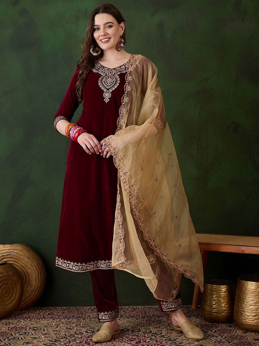 Dhiyona SN Women's Zari Sequence Embroidered Straight Velvet Kurta Trousers With Dupatta