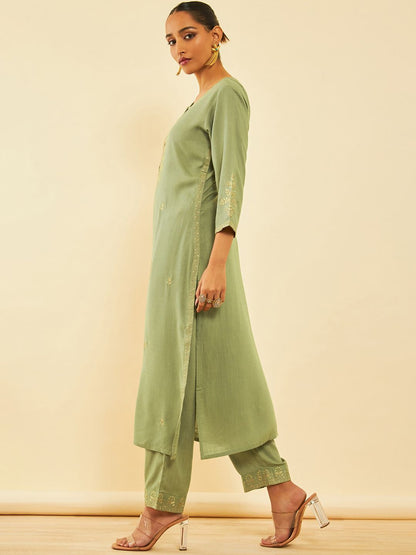 Dhiyona SO Women's Floral Embroidered Regular Sequinned Kurta With Trousers