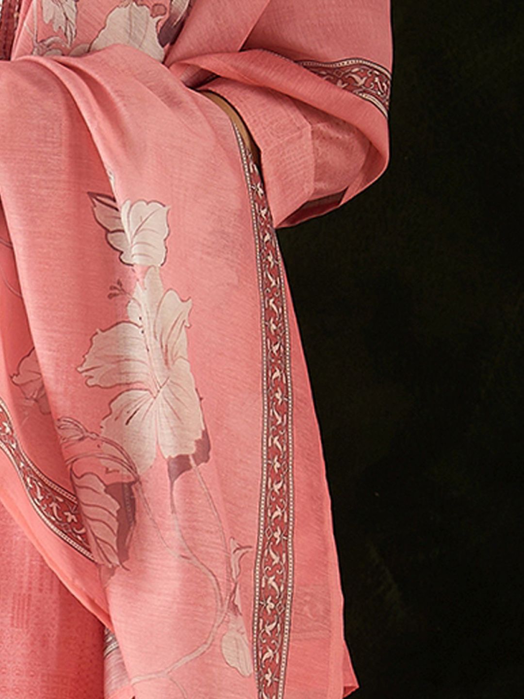Women Floral Embroidered Regular Thread Work Chanderi Silk Kurta with Trousers & With Dupatta