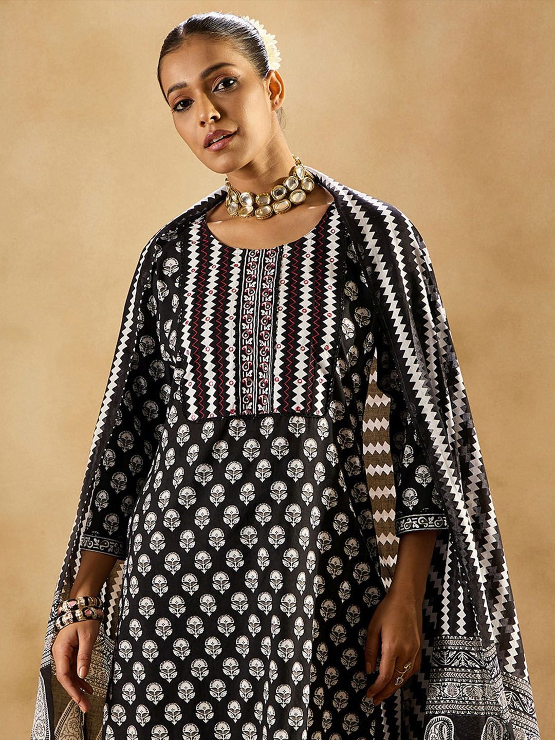 Dhiyona IE Black Ethnic Motifs Printed Round Neck Thread Work Pure Cotton Straight Kurta Set