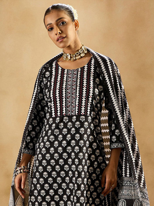 Dhiyona IE Black Ethnic Motifs Printed Round Neck Thread Work Pure Cotton Straight Kurta Set