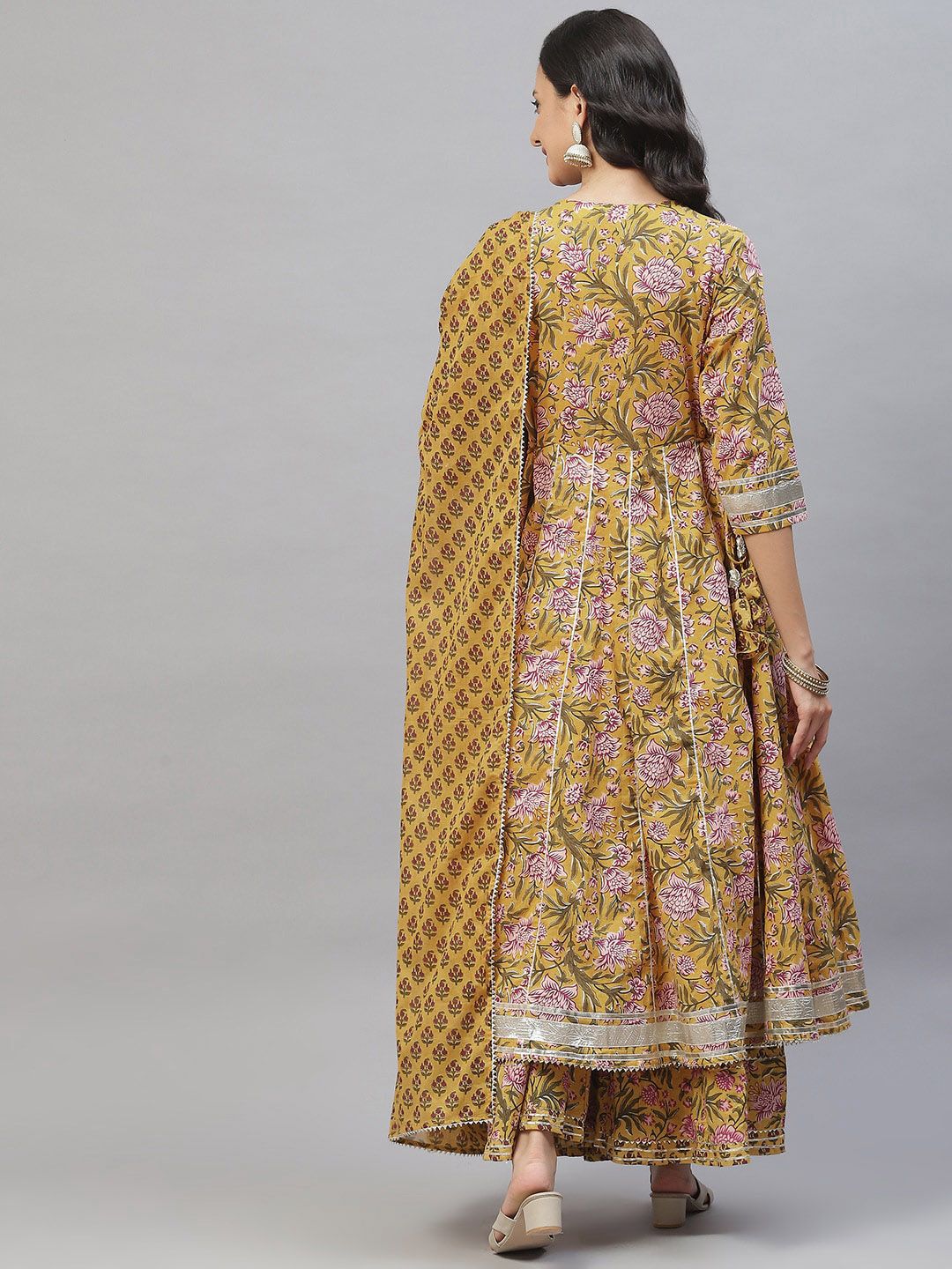Dhiyona KL Floral Printed Regular Gotta Patti Pure Cotton Kurta with Palazzos & Dupatta
