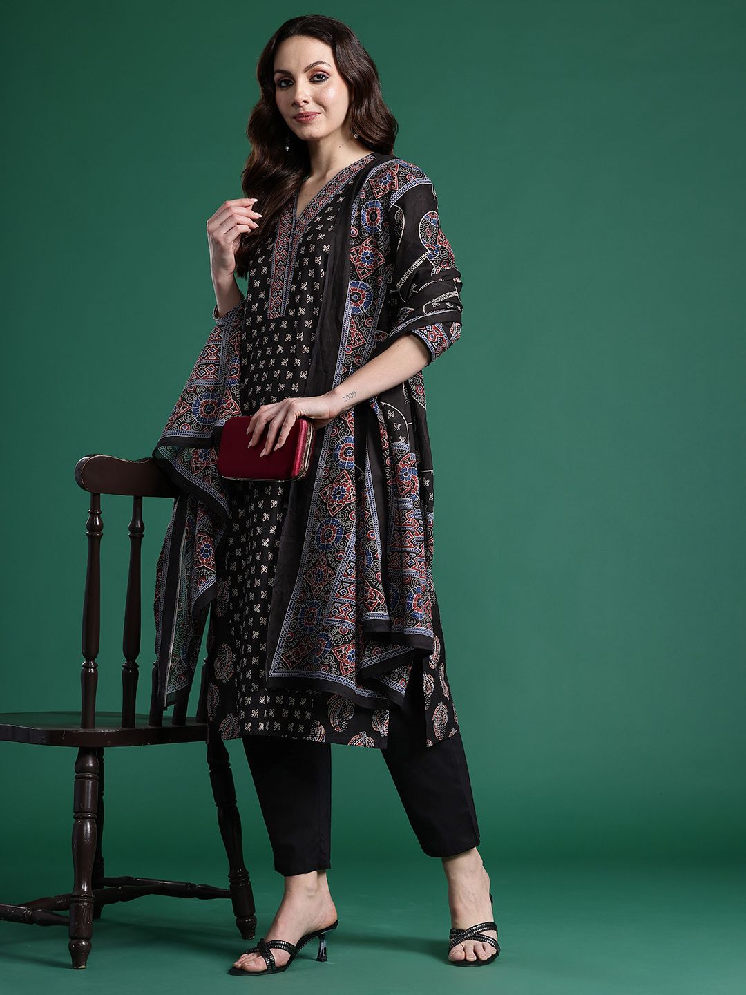 Dhiyona IE Ethnic Motifs Printed Panelled Pure Cotton Kurta with Trousers & Dupatta