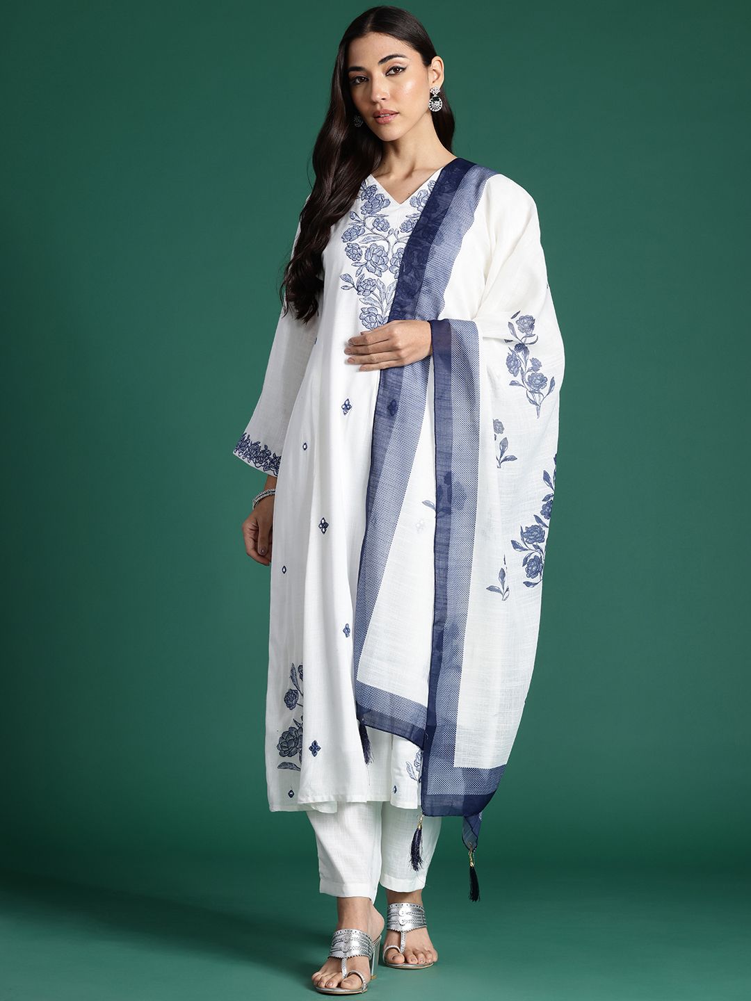 Dhiyona IE Floral Embroidered Thread Work Pure Cotton Kurta with Trousers & With Dupatta