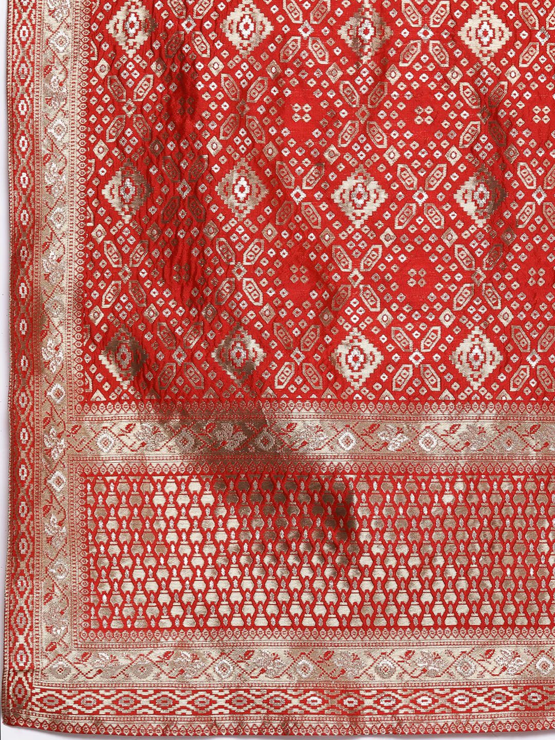 Women Green Thread Work Liva Kurta with Trousers & Dupatta