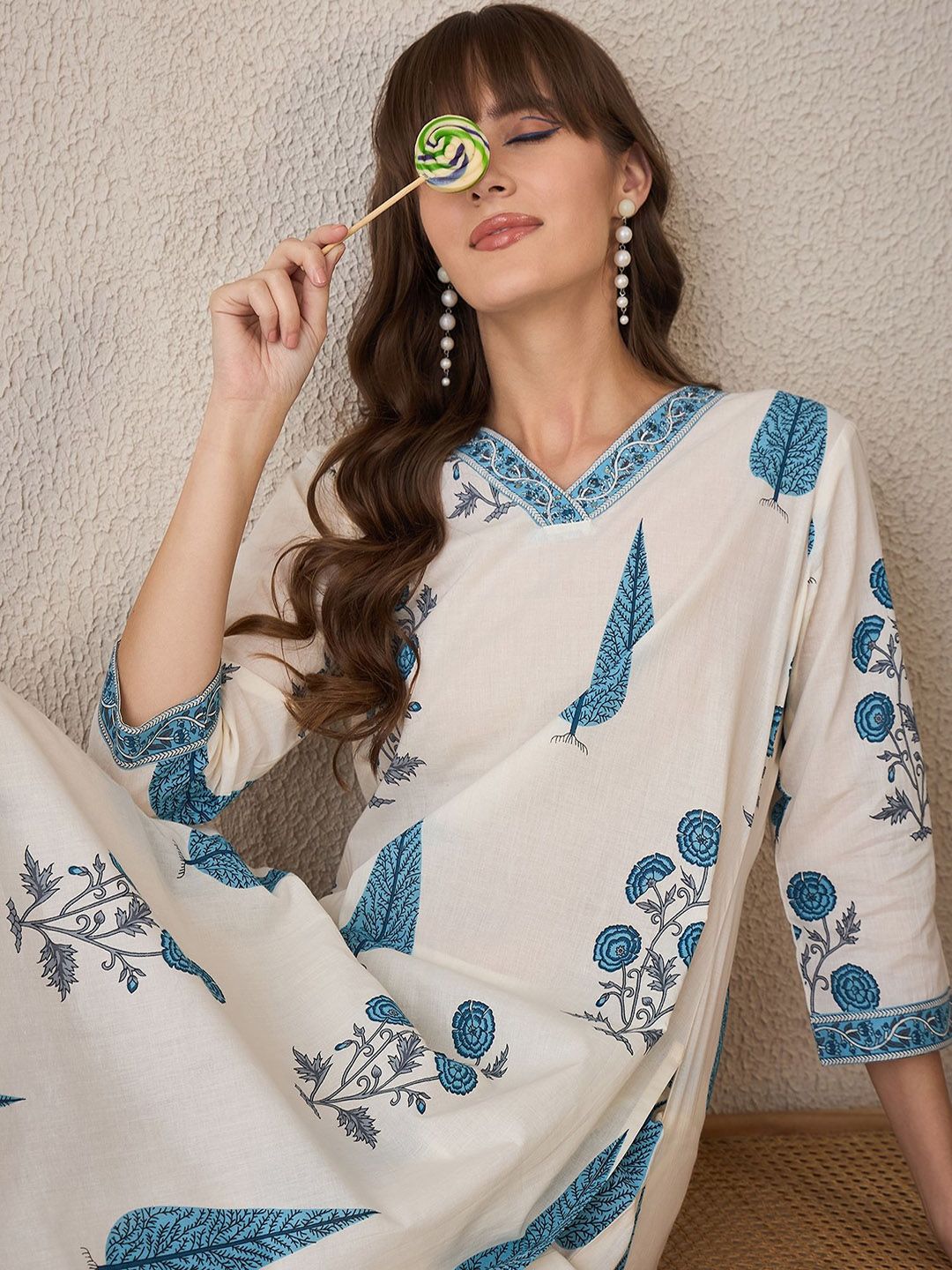 Dhiyona IE Printed V-Neck Pure Cotton Tunic With Trouser