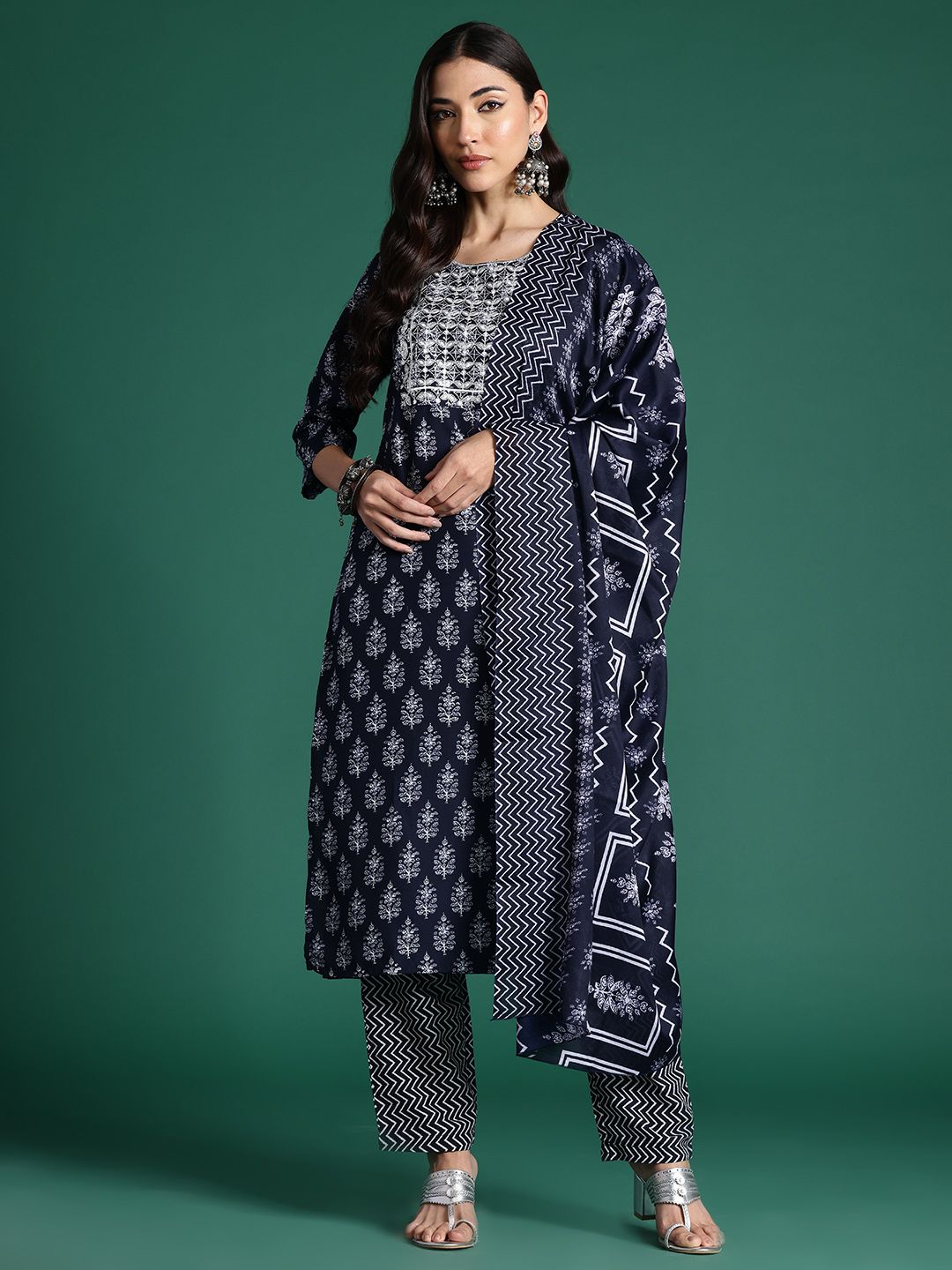 Dhiyona IE Ethnic Motifs Printed Thread Work Kurta with Trousers & With Dupatta