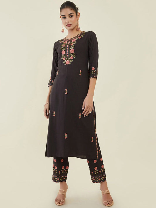Dhiyona SO Women's Women Floral Embroidered Thread Work Kurta with Trousers